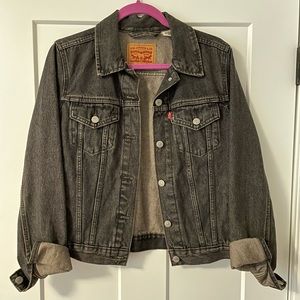 Levi’s trucker denim jacket black